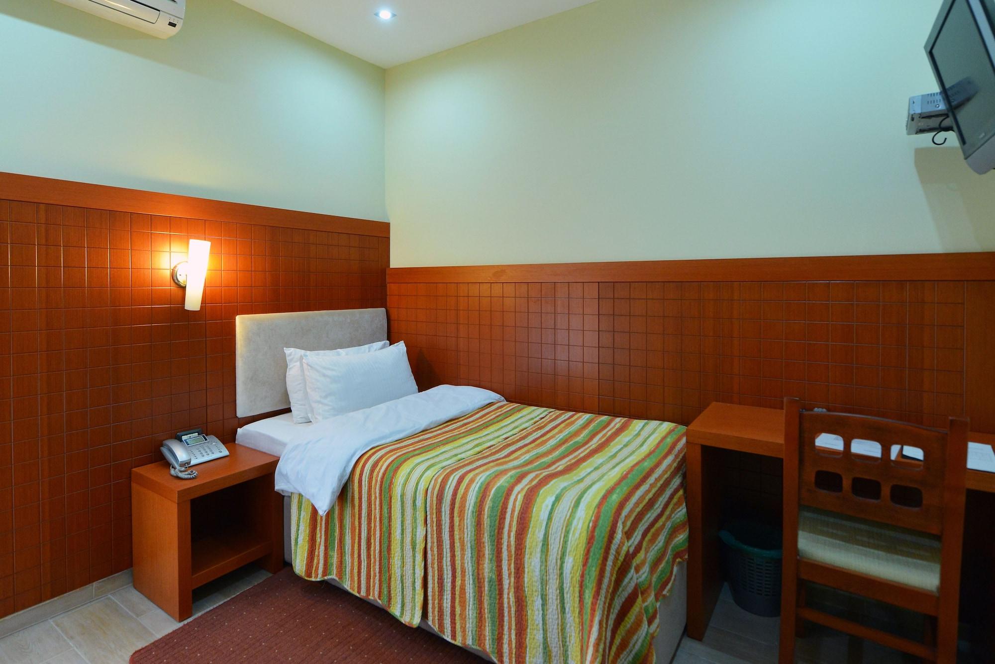 Hotel 5 Tirana