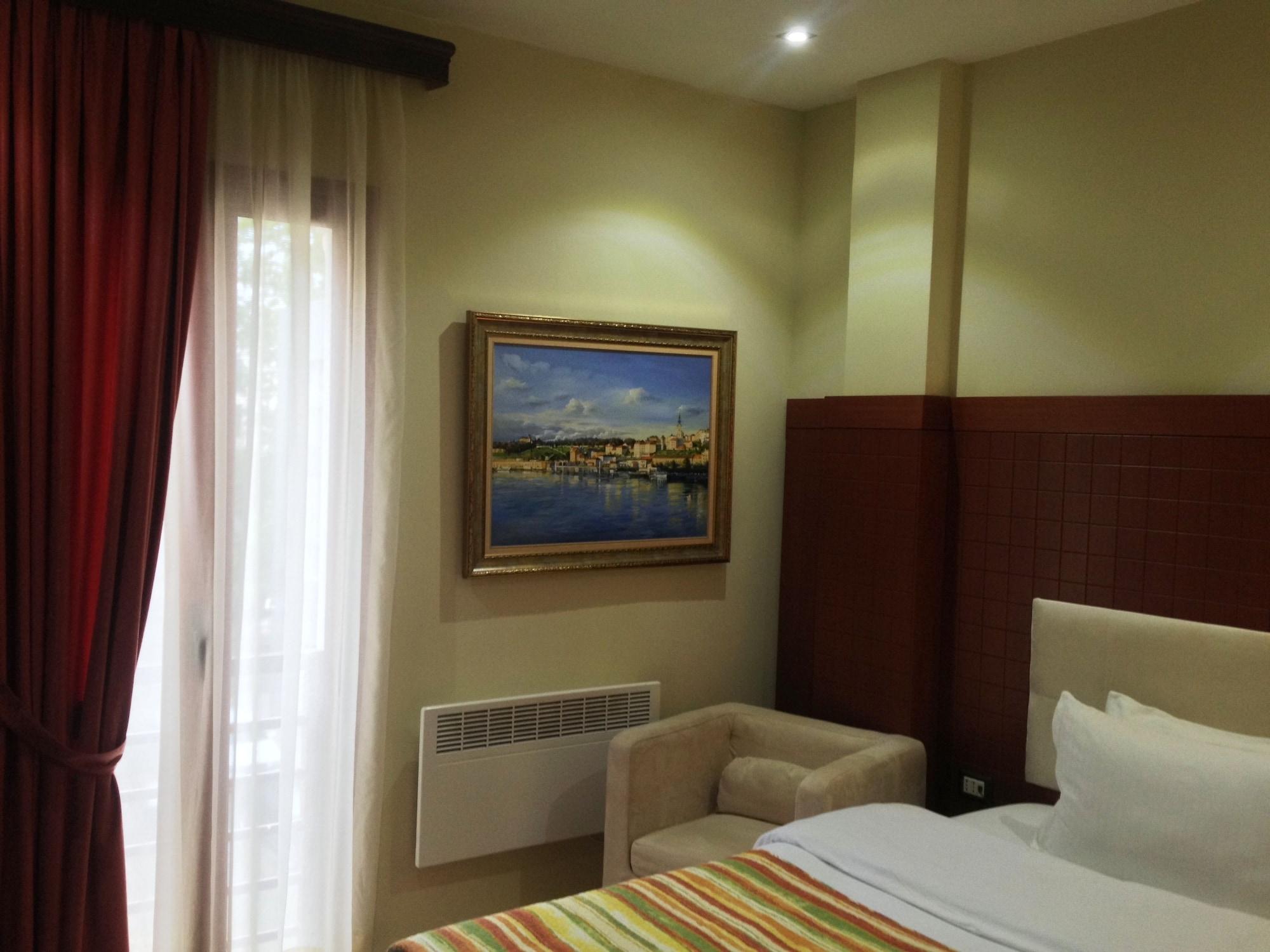 Hotel 5 3*