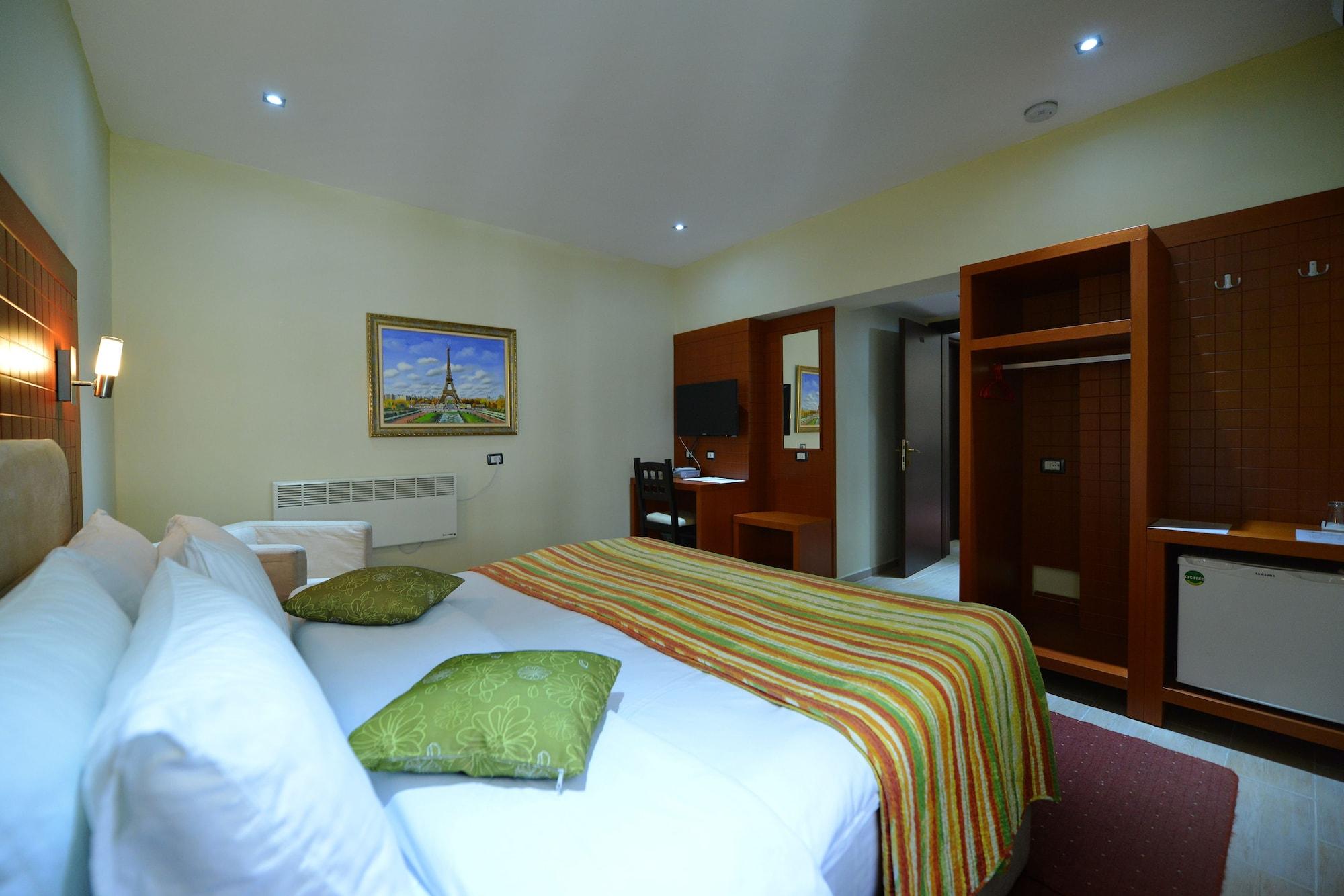 Hotel 5 3*