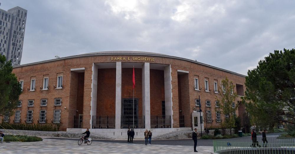 5 Hotel Tirana