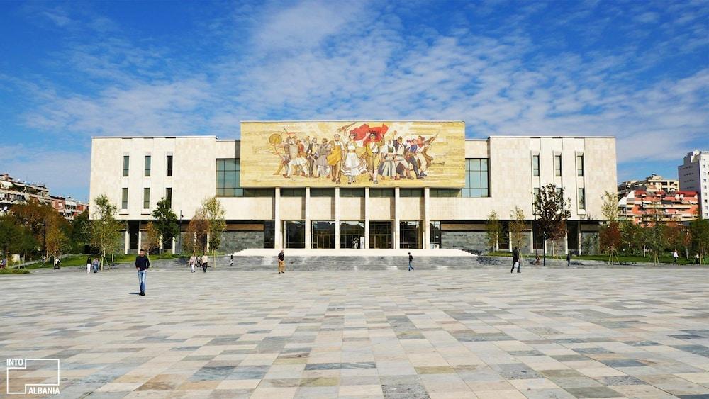 5 Hotel Tirana