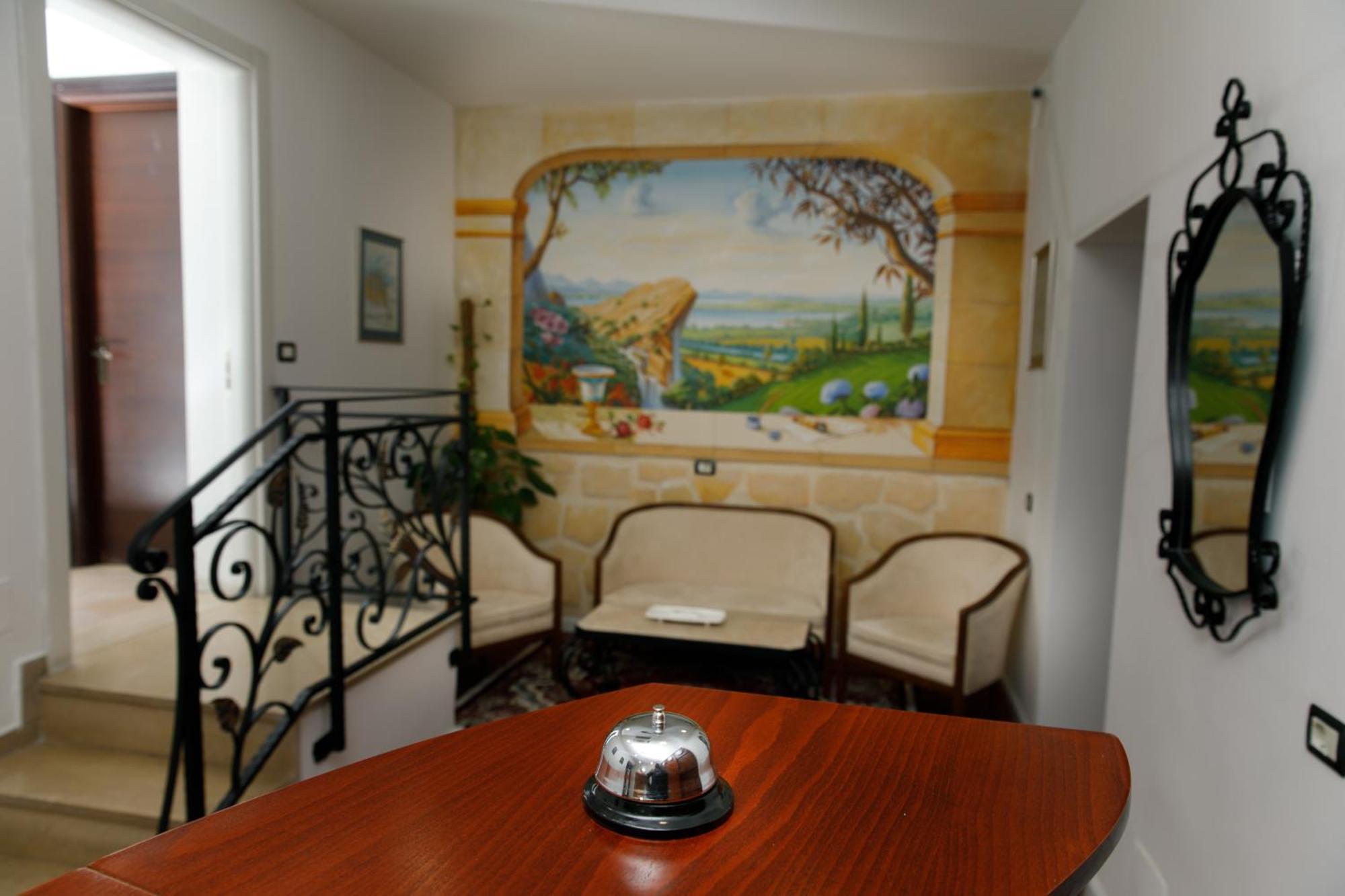 5 Hotel Tirana