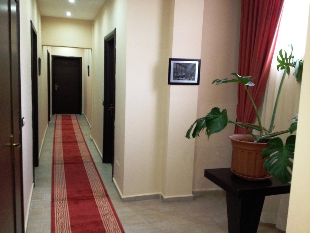 Hotel 5 Tirana