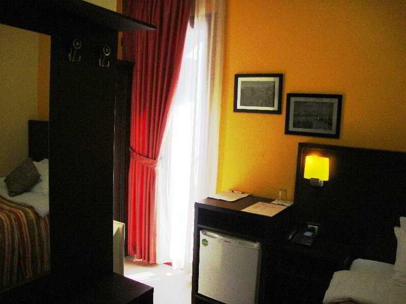 5 Hotel Tirana